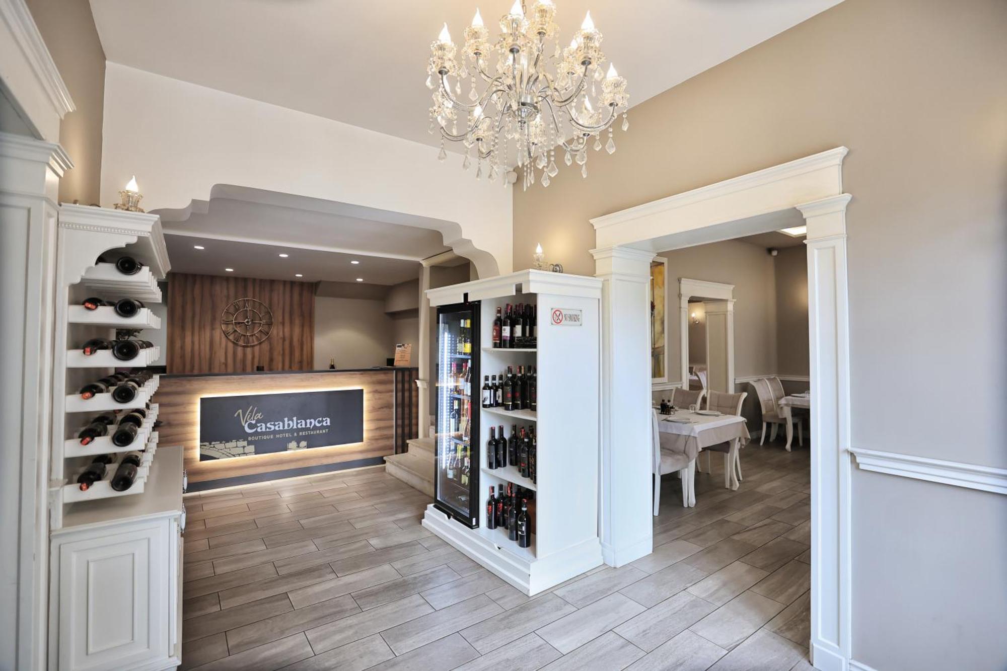 Vila Casablanca - Boutique Hotel & Restaurant Shkoder Luaran gambar