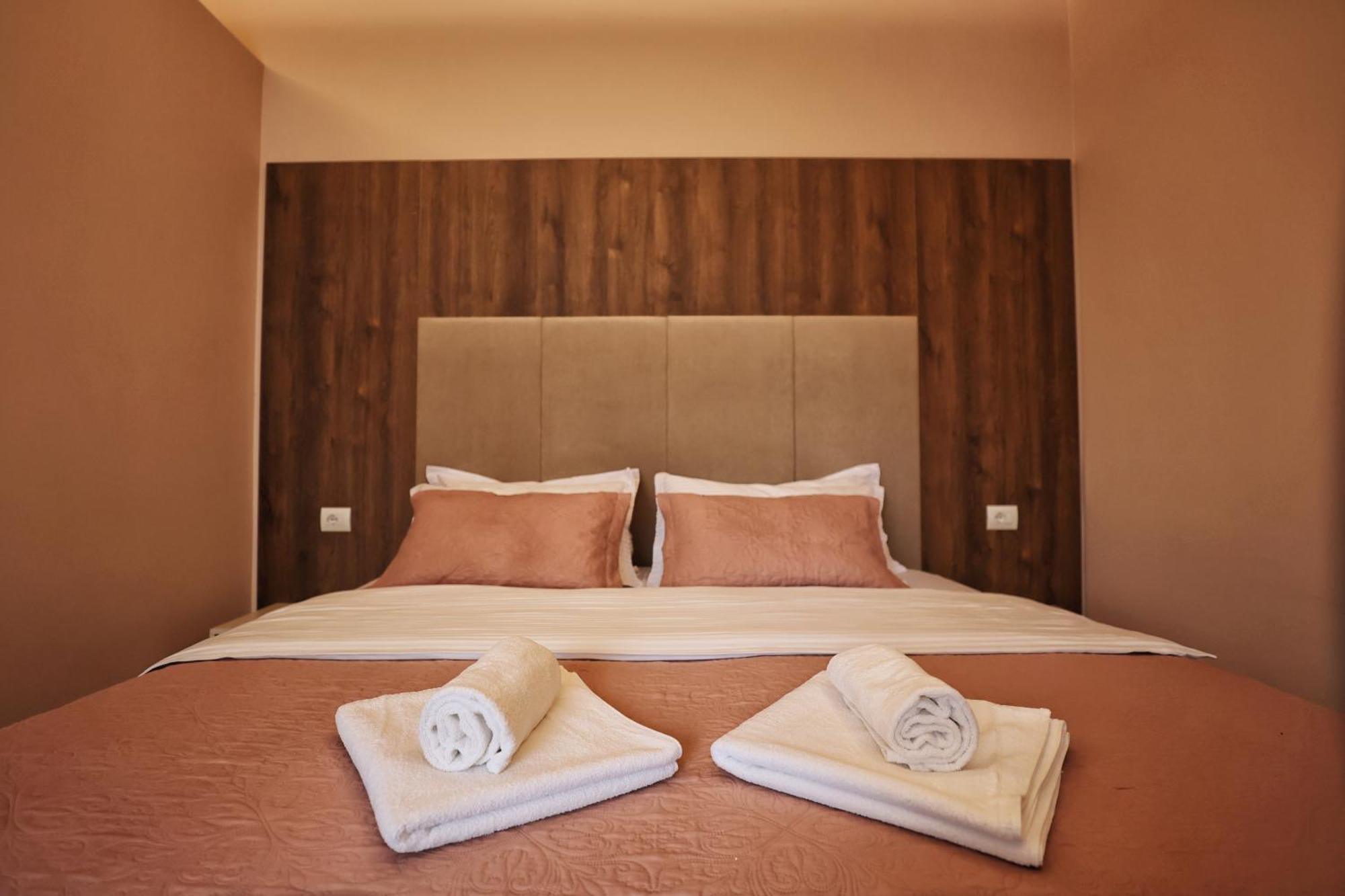 Vila Casablanca - Boutique Hotel & Restaurant Shkoder Luaran gambar