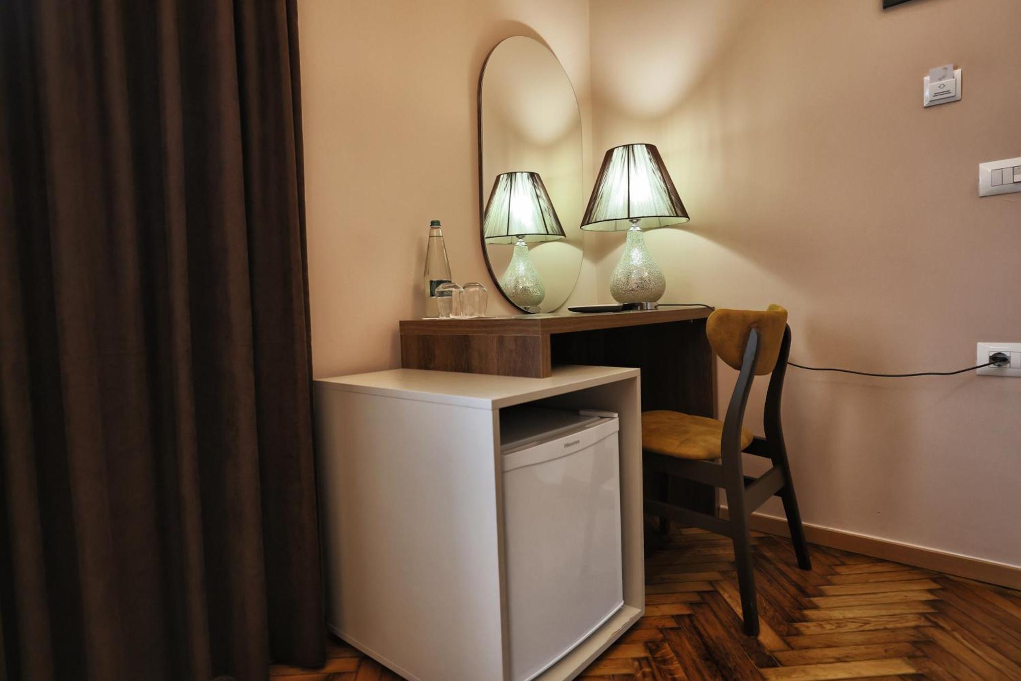 Vila Casablanca - Boutique Hotel & Restaurant Shkoder Luaran gambar