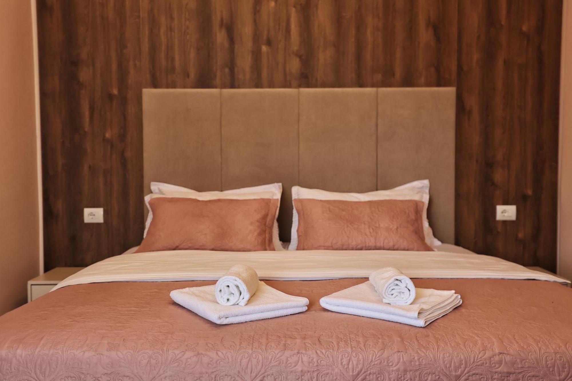 Vila Casablanca - Boutique Hotel & Restaurant Shkoder Luaran gambar