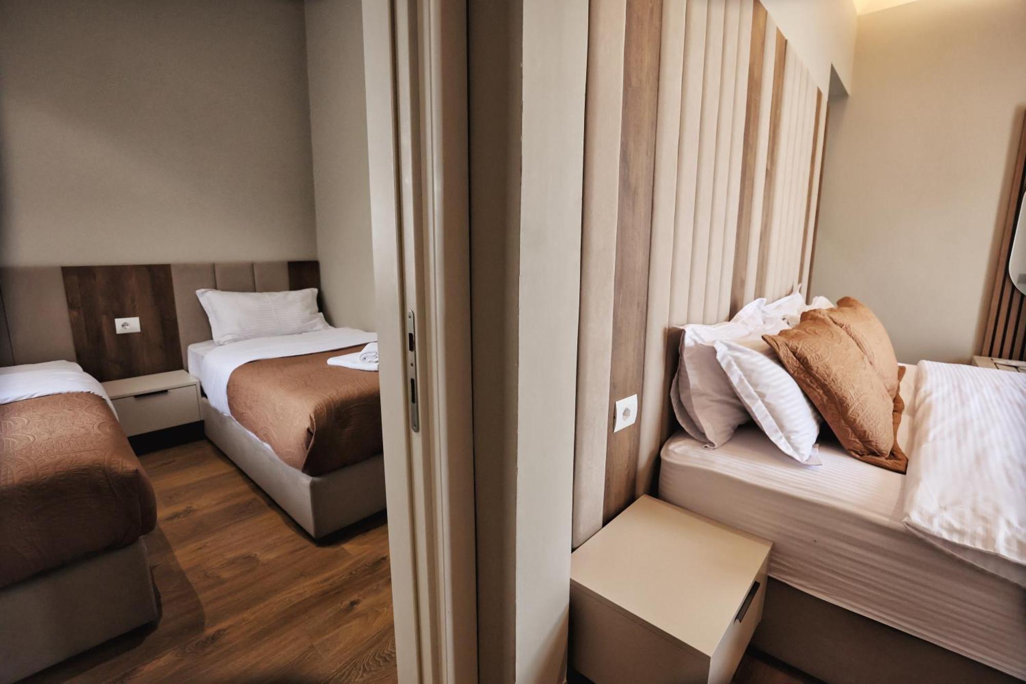 Vila Casablanca - Boutique Hotel & Restaurant Shkoder Luaran gambar