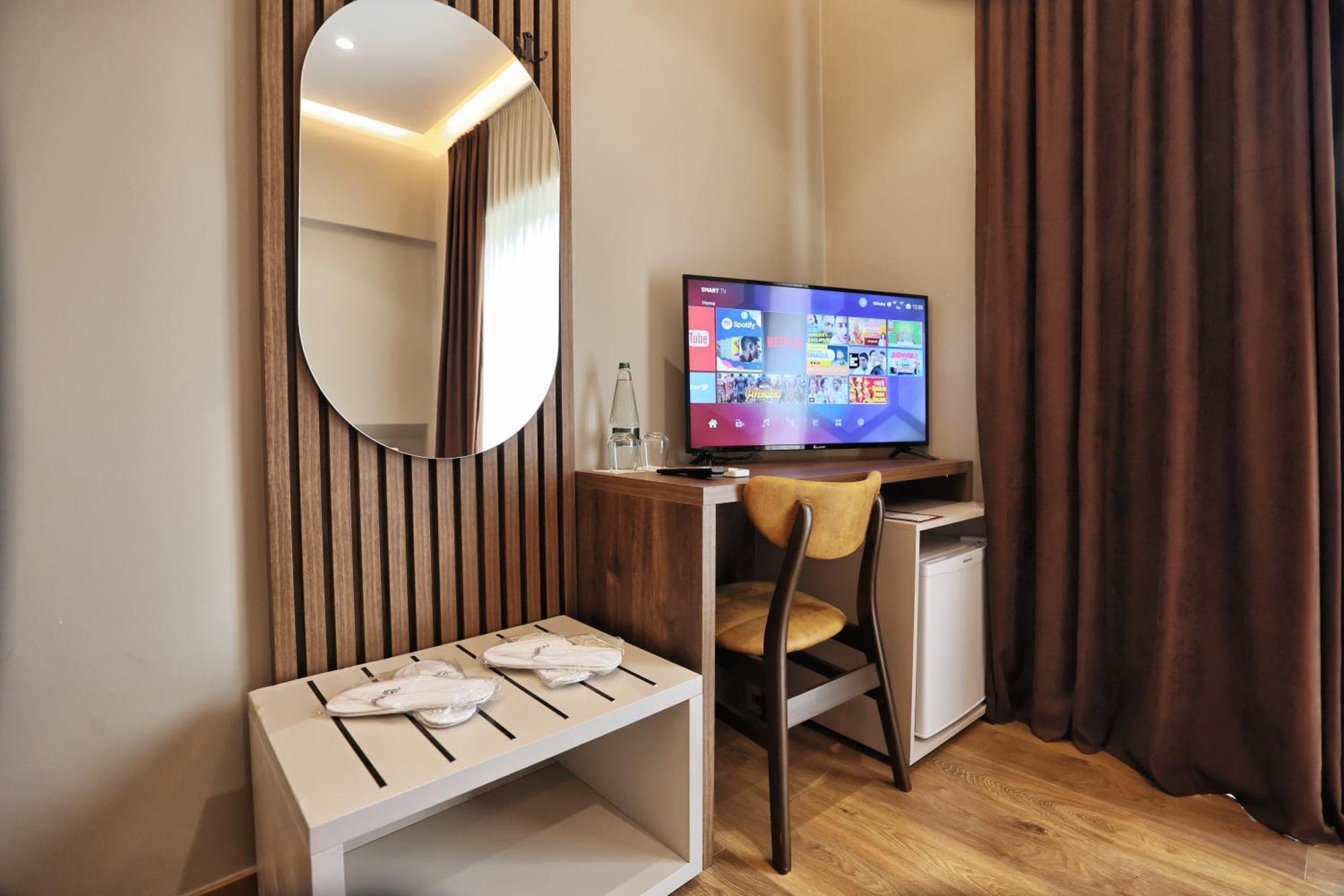 Vila Casablanca - Boutique Hotel & Restaurant Shkoder Luaran gambar
