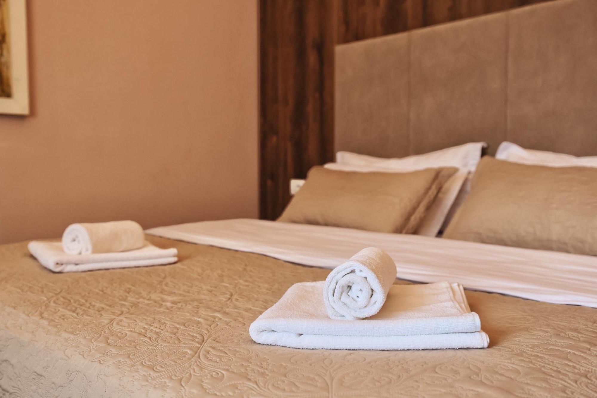Vila Casablanca - Boutique Hotel & Restaurant Shkoder Luaran gambar