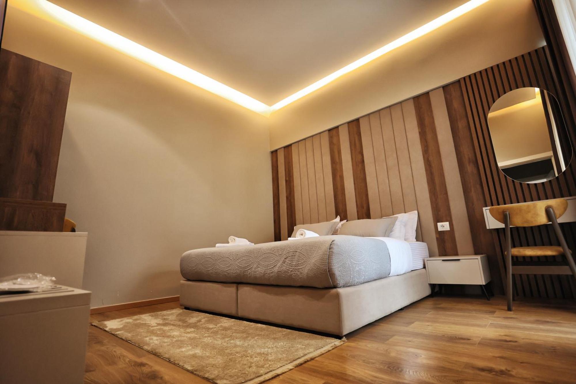 Vila Casablanca - Boutique Hotel & Restaurant Shkoder Luaran gambar